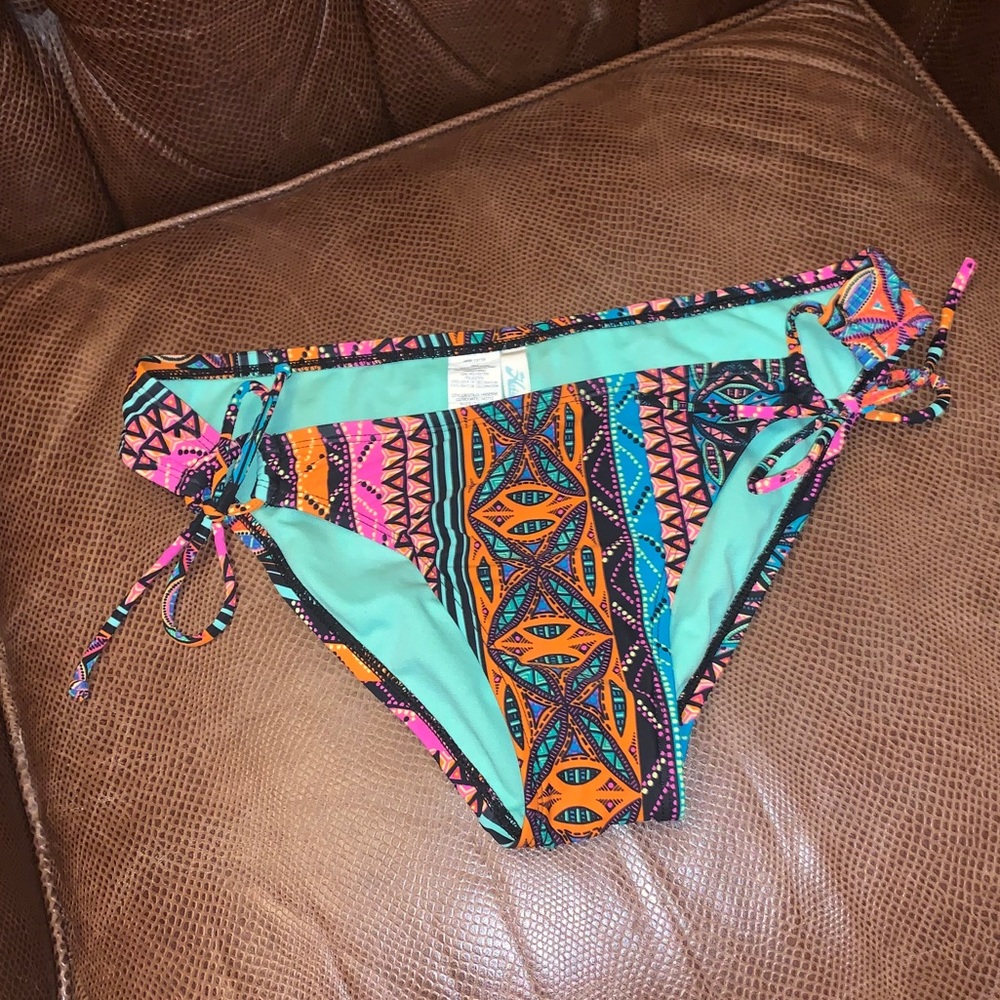 Aztec tribal pattern colorful bikini bottoms 🌞